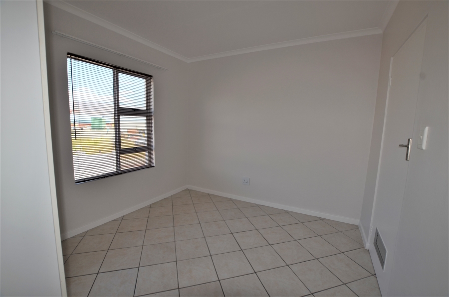 1 Bedroom Property for Sale in George Park Western Cape
